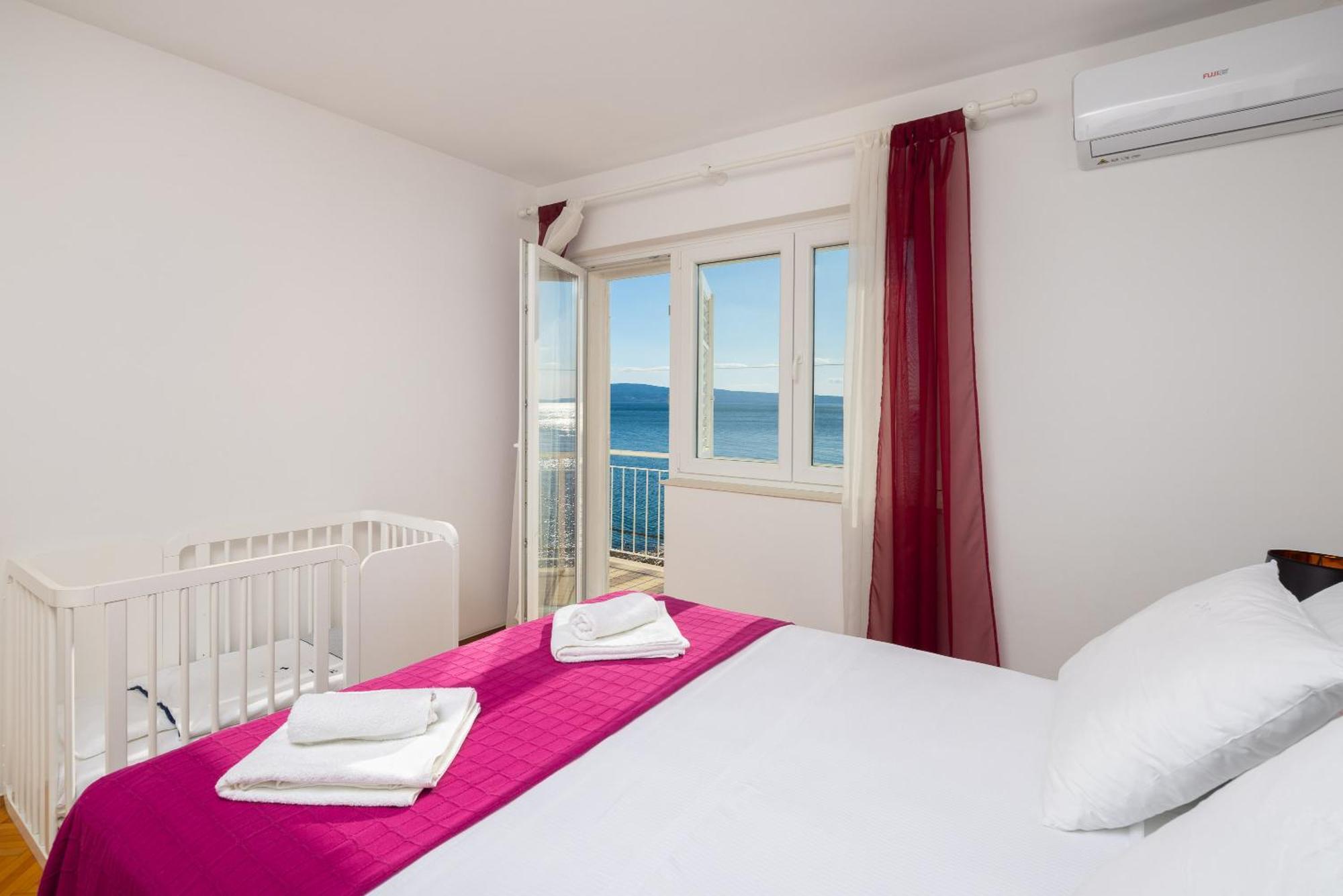 Seaside Apartment Blue Dugi Rat Exterior photo